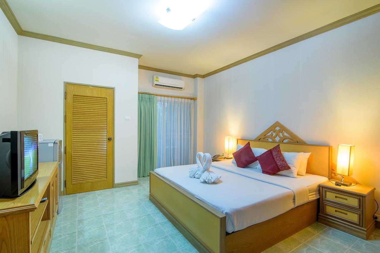 Hua Hin Condotel & Resort Taweeporn Exterior photo